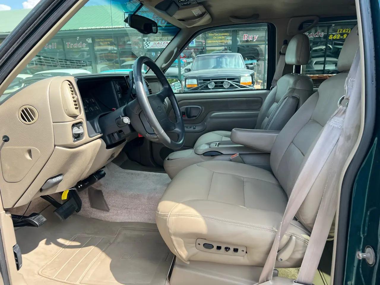 1997 Chevrolet Tahoe 1500 LT - 5