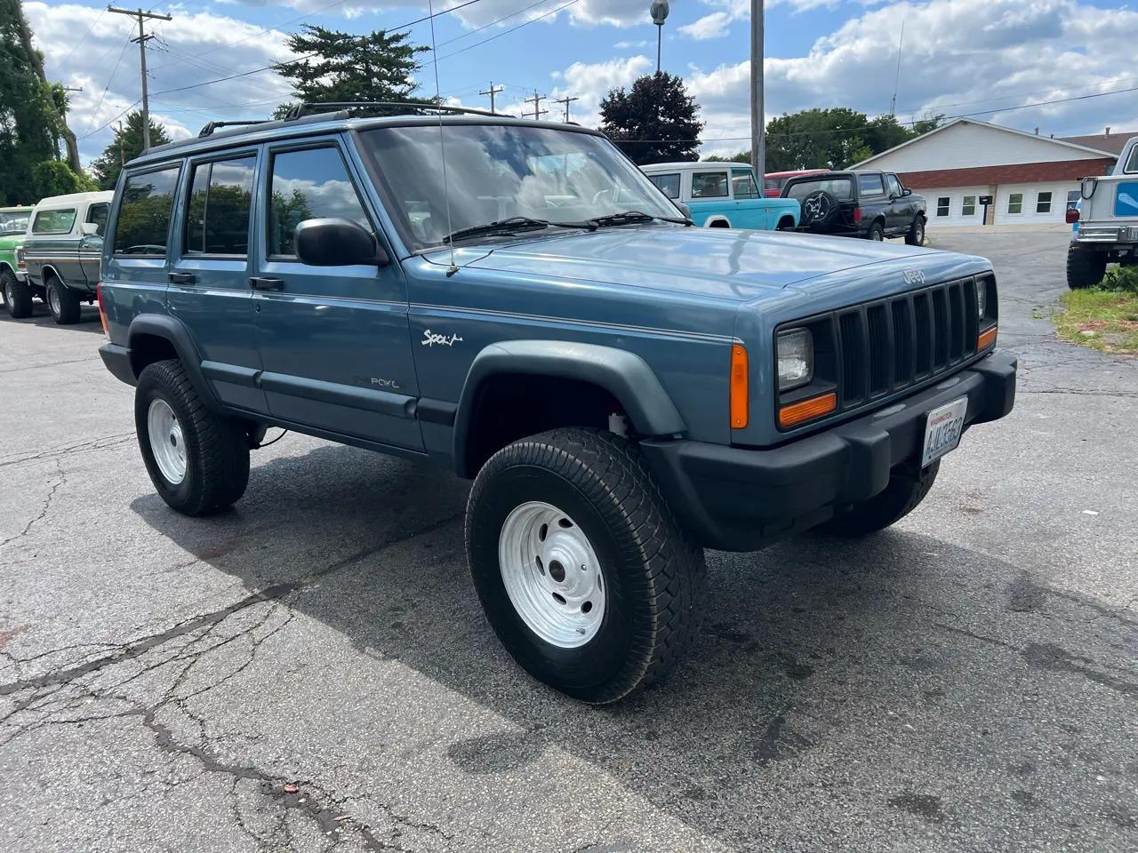  Jeep Cherokee