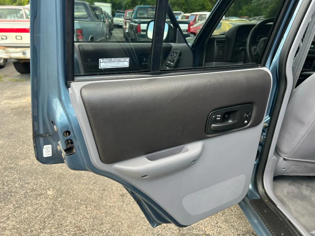 1997 Jeep Cherokee Sport