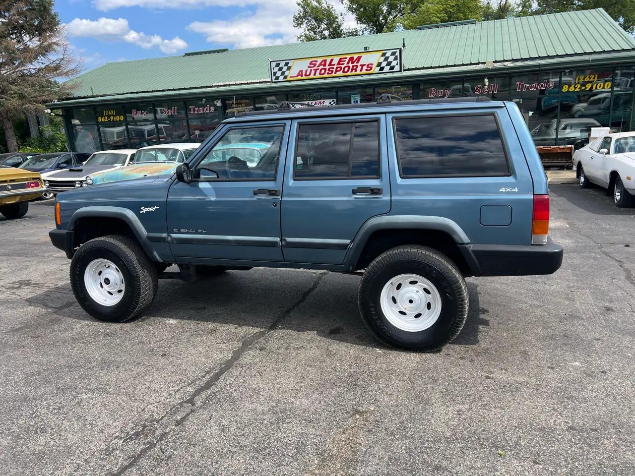 1997 Jeep Cherokee Sport - 3