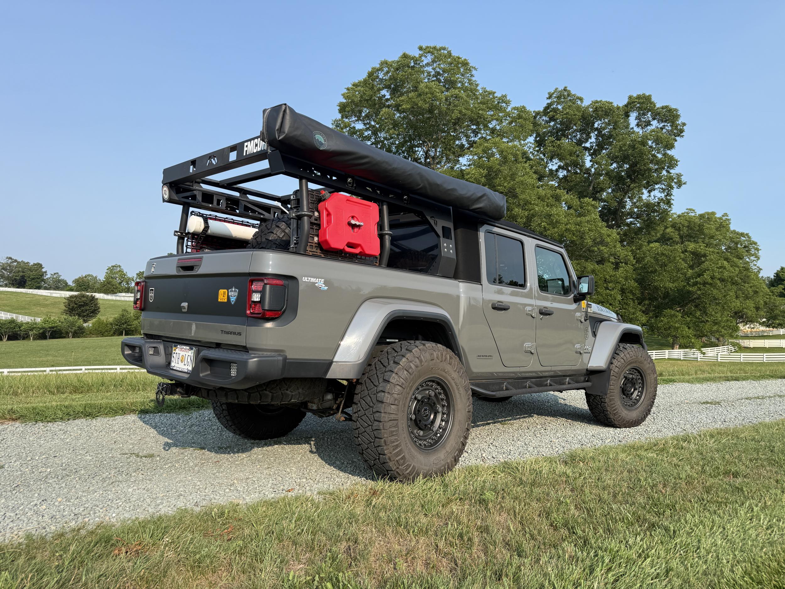 2020 Jeep Gladiator Overland - 2