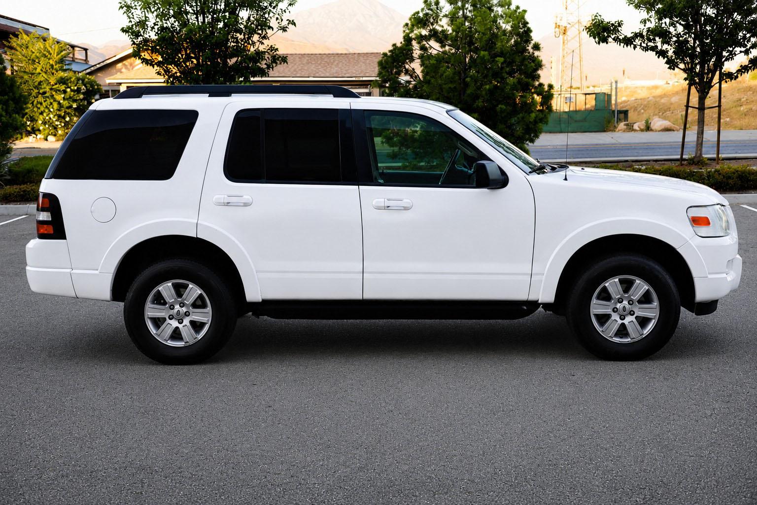 2010 Ford Explorer XLT
