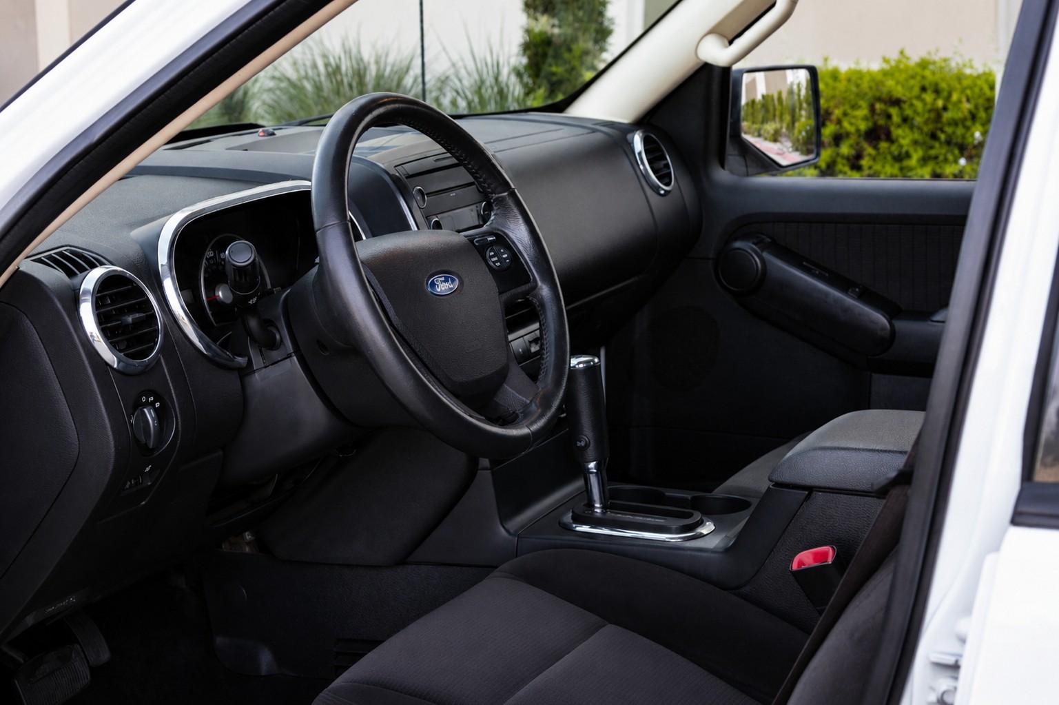 2010 Ford Explorer XLT