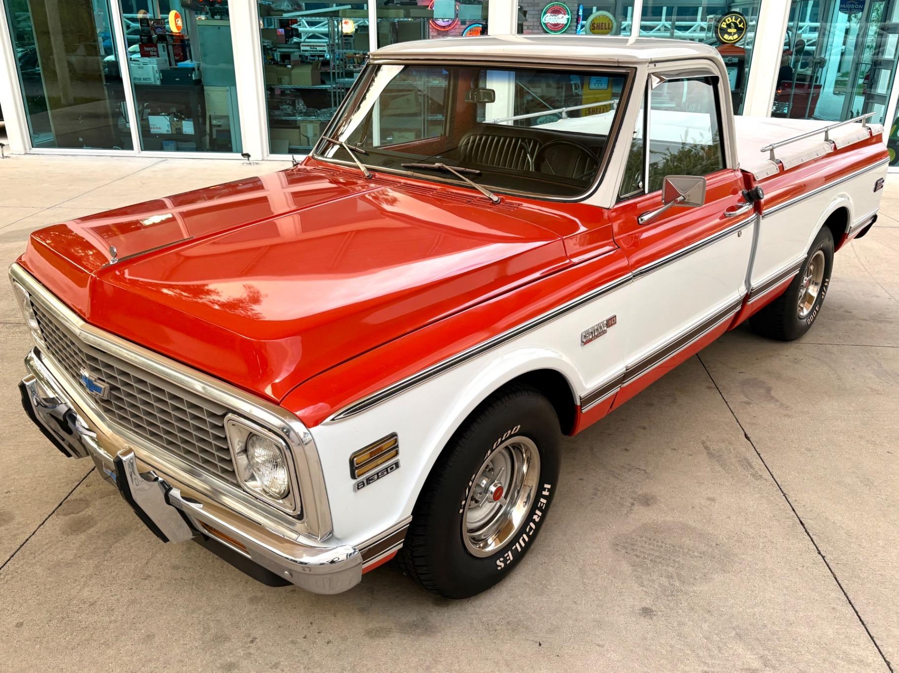 1971 Chevrolet C10 Cheyenne Super - 2