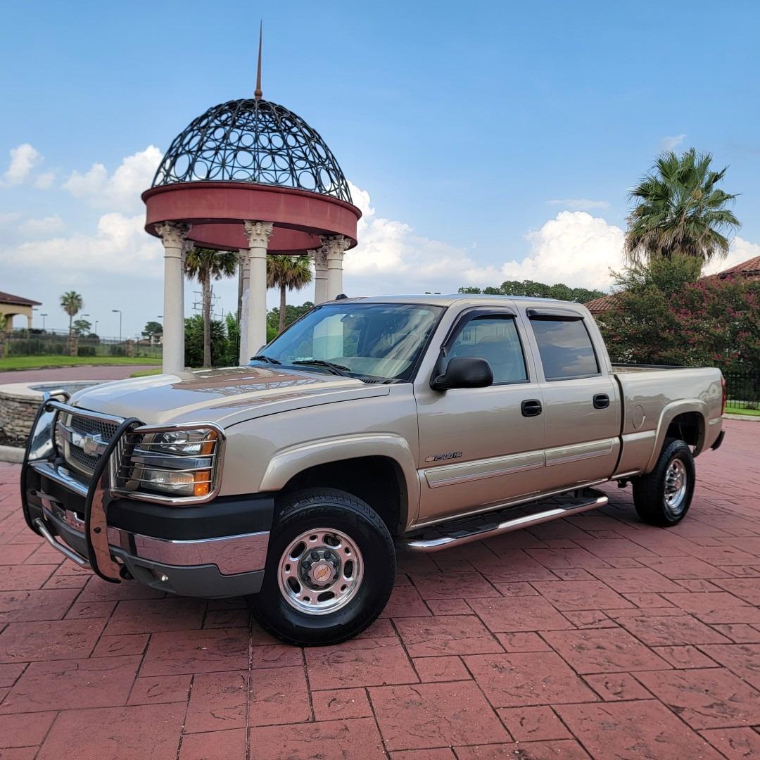 2004 Chevy 2500HD Silverado - 3