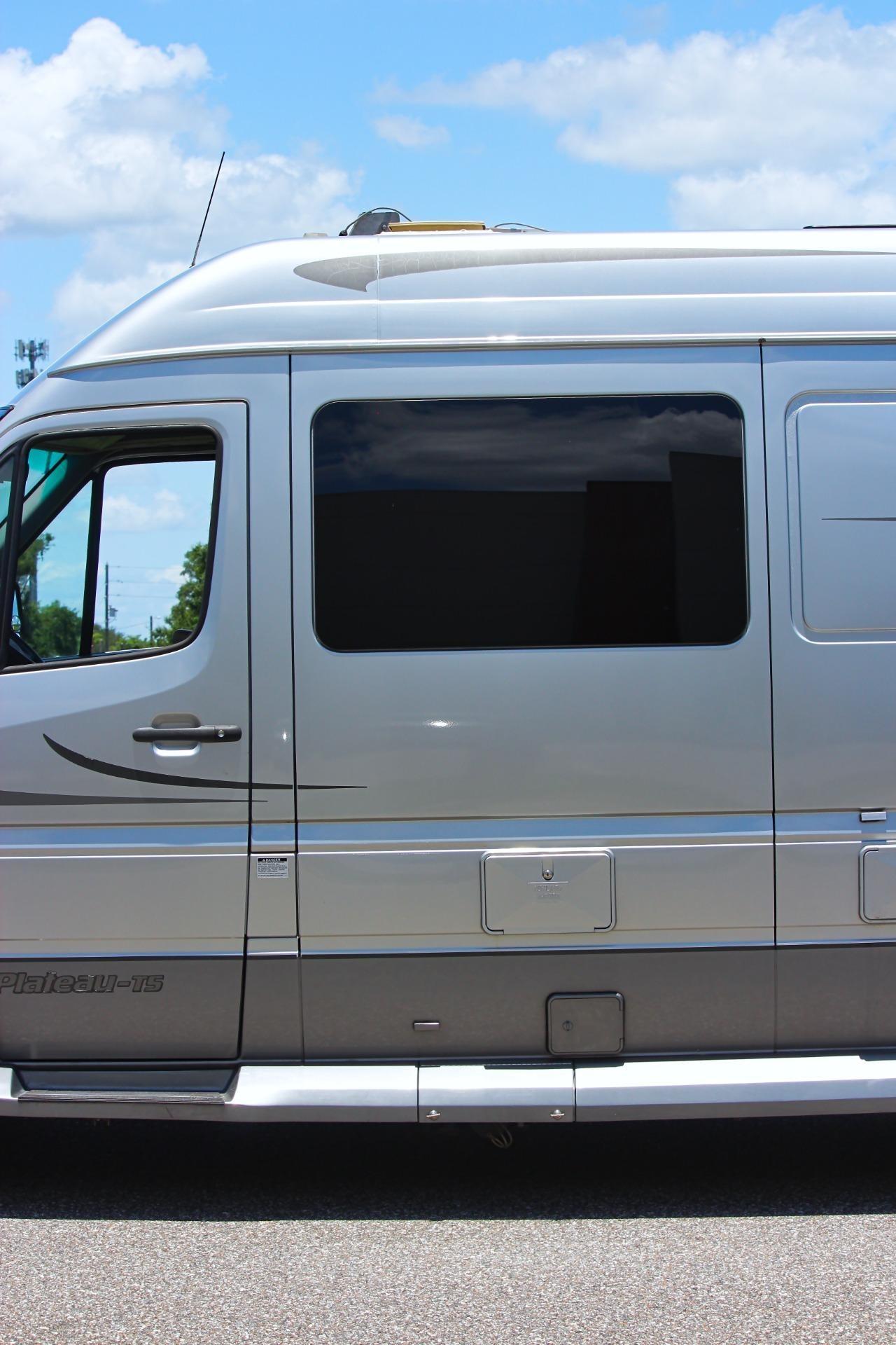 2006 Dodge 2500 Sprinter Camper