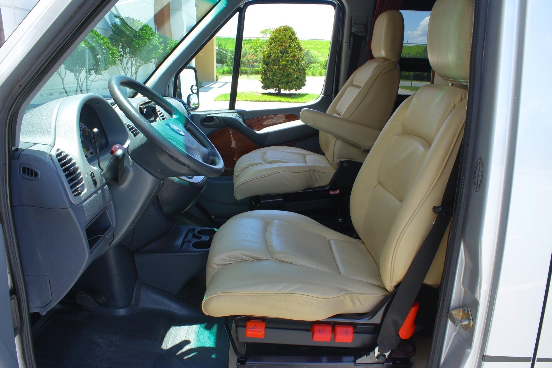 2006 Dodge 2500 Sprinter Camper