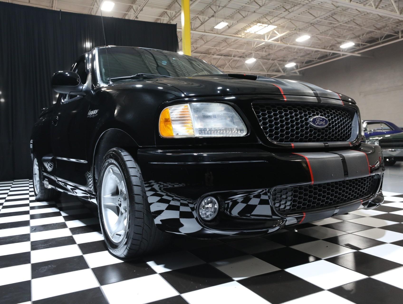 Supercharged 2000 Ford F-150 SVT Lightning - 5