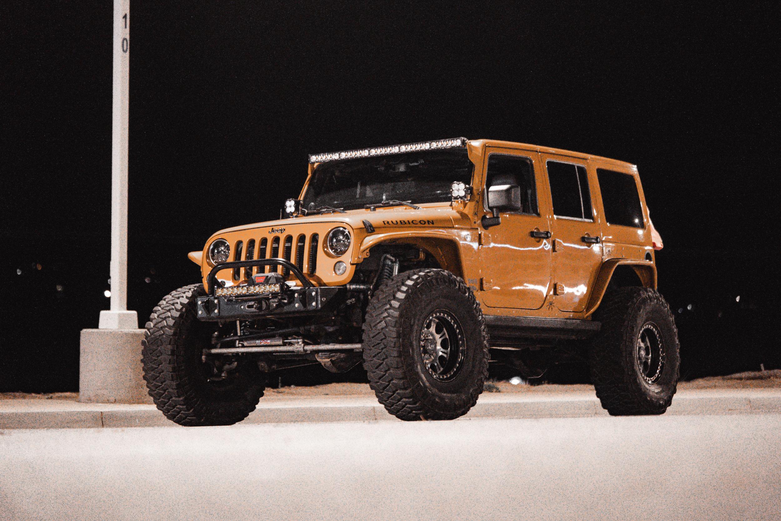 2014 Jeep Wrangler Unlimited Rubicon Amp'd - 5