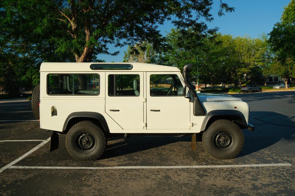 1998 Land Rover Defender 110 - 2