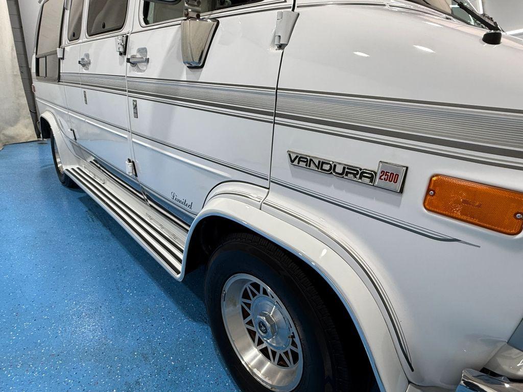 1995 GMC G2500 Vandura