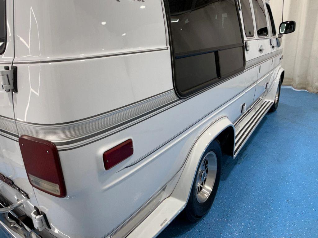 1995 GMC G2500 Vandura - 5