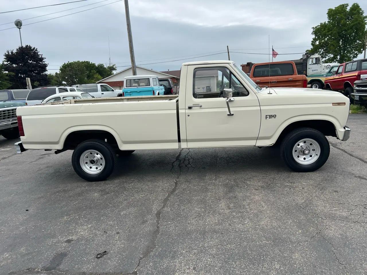 1986 Ford F-150 Styleside - 4