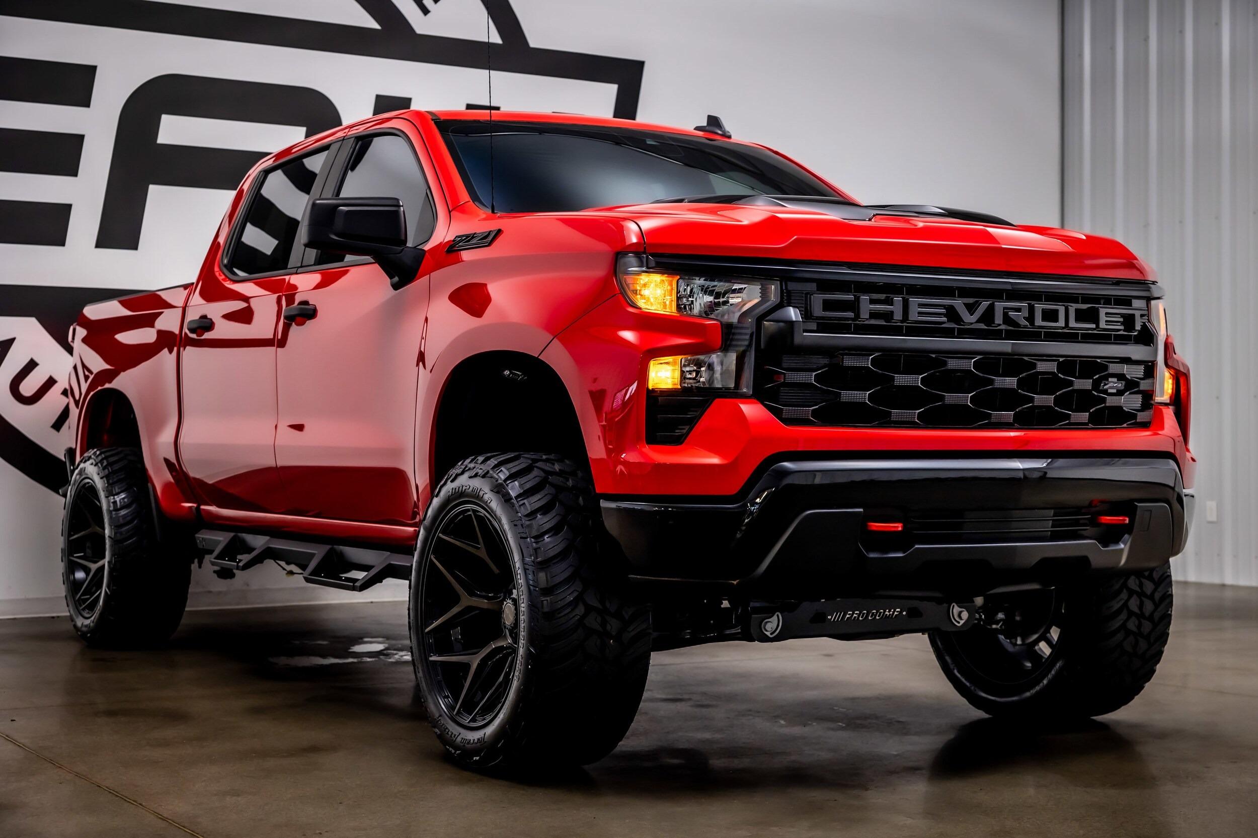 2023 Chevrolet Silverado 1500 Custom Trail Boss
