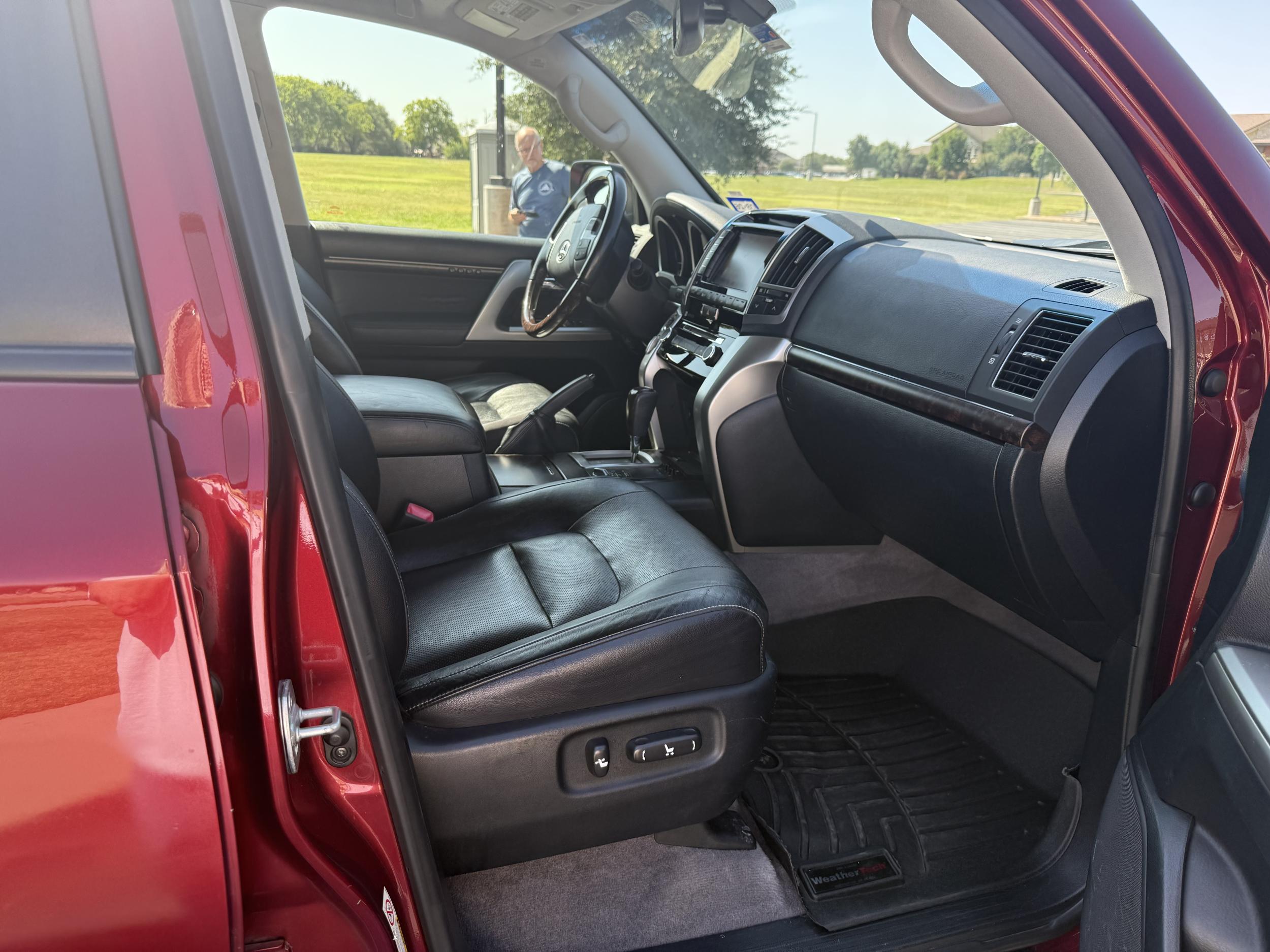2014 Toyota Land Cruiser