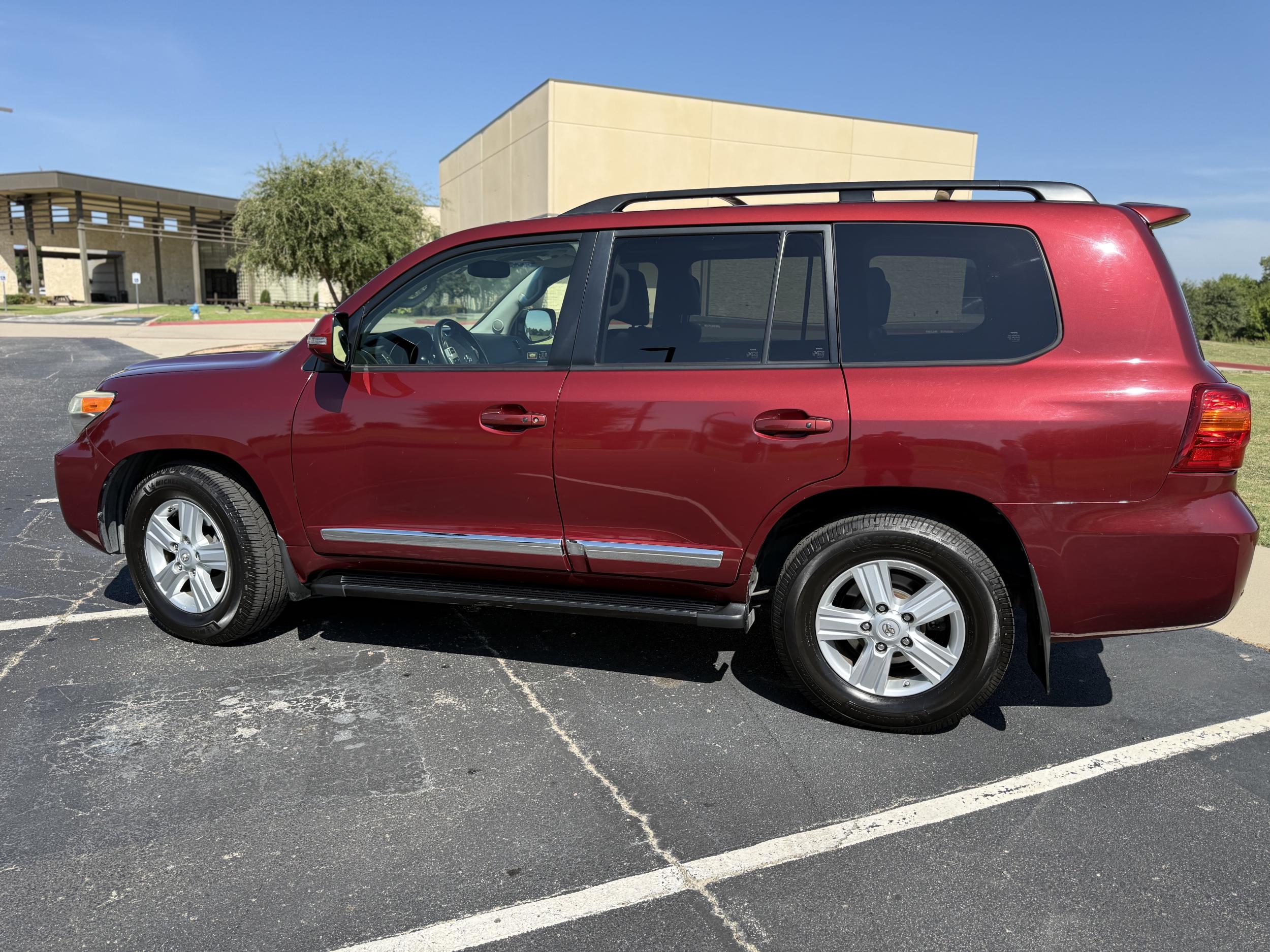 2014 Toyota Land Cruiser - 3