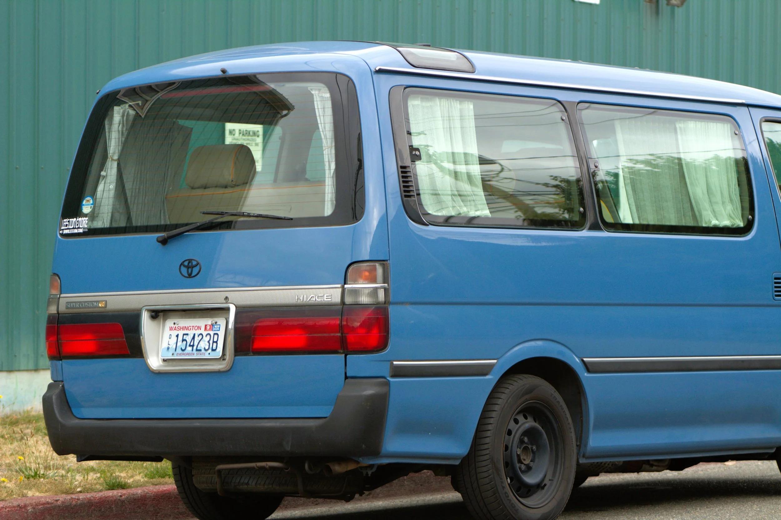 1997 Toyota Hiace Super Custom G - 3