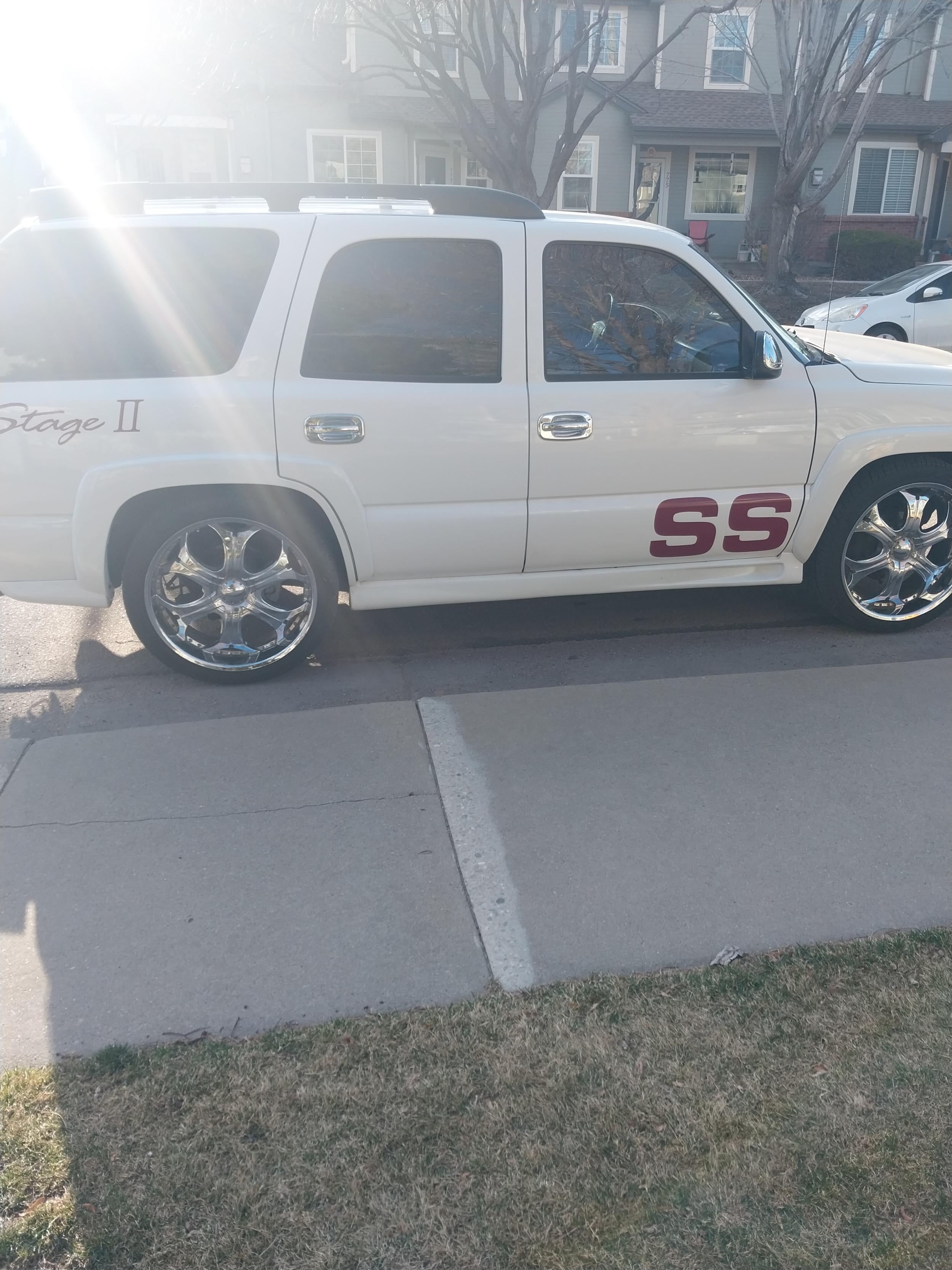 2004 Chevrolet Tahoe Z71 - 3