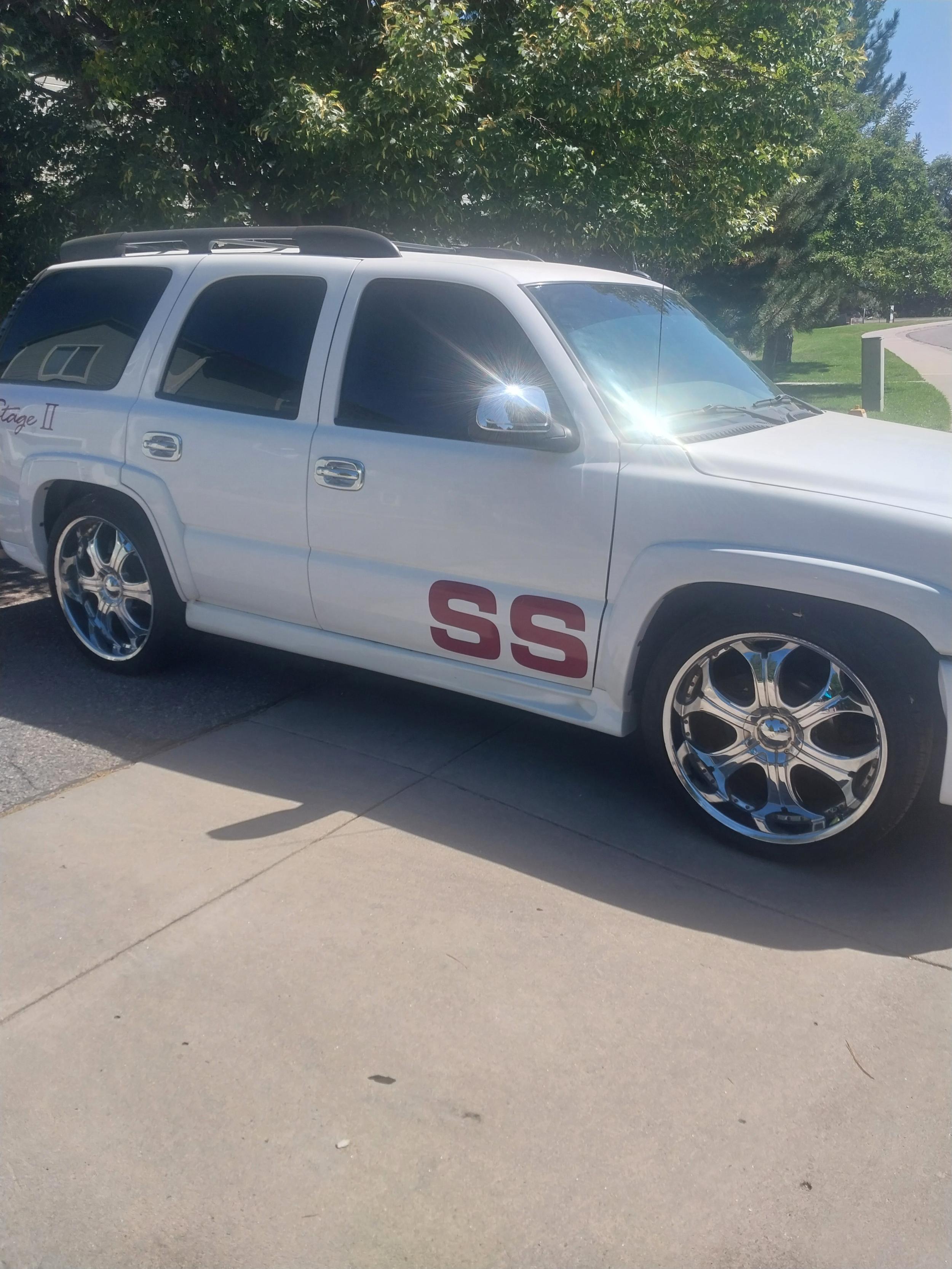 2004 Chevrolet Tahoe Z71 - 5
