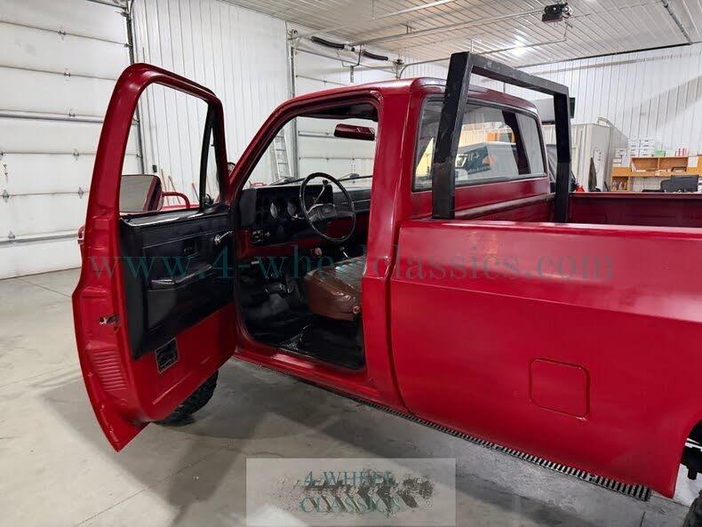 1985 Chevrolet K-30 M1008 Military Pickup