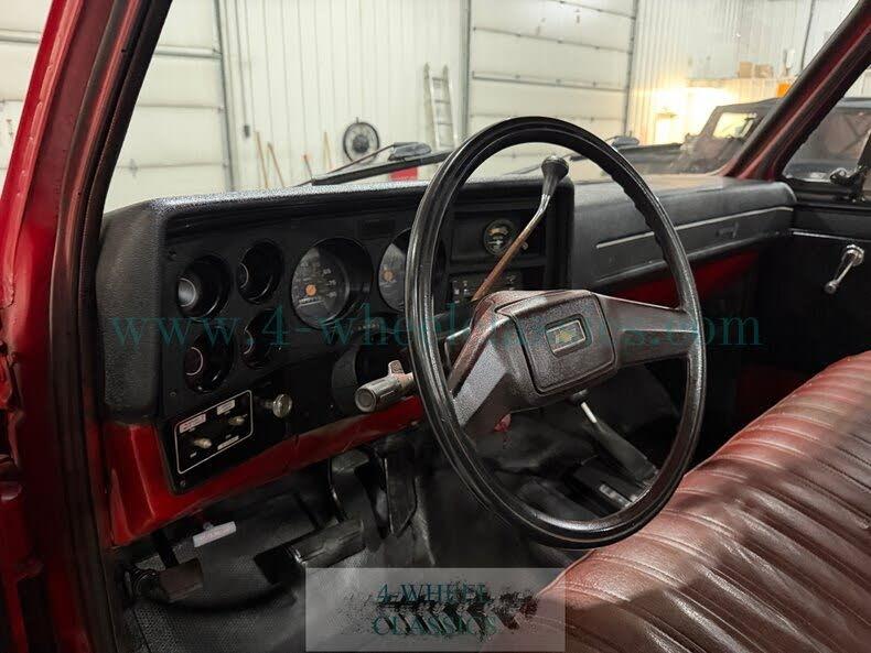 1985 Chevrolet K-30 M1008 Military Pickup