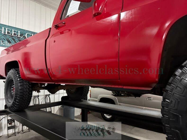 1985 Chevrolet K-30 M1008 Military Pickup