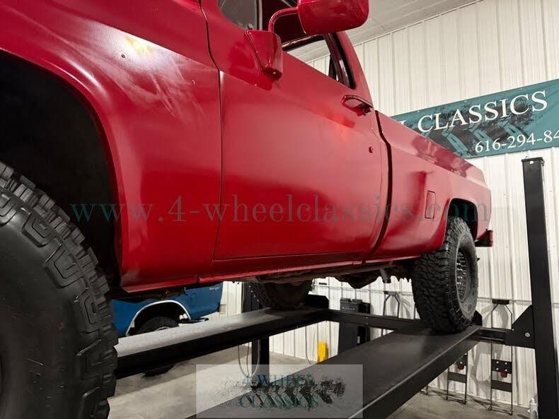 1985 Chevrolet K-30 M1008 Military Pickup