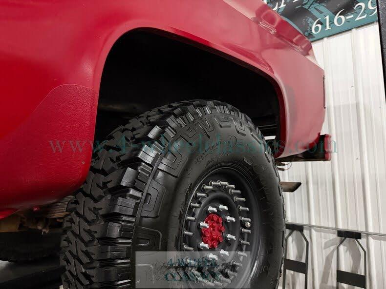 1985 Chevrolet K-30 M1008 Military Pickup