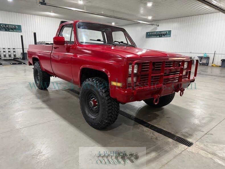 1985 Chevrolet K-30 M1008 Military Pickup