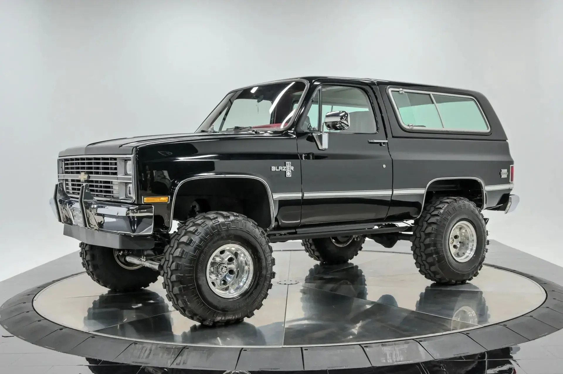 1984 Chevrolet K5 Blazer - 2