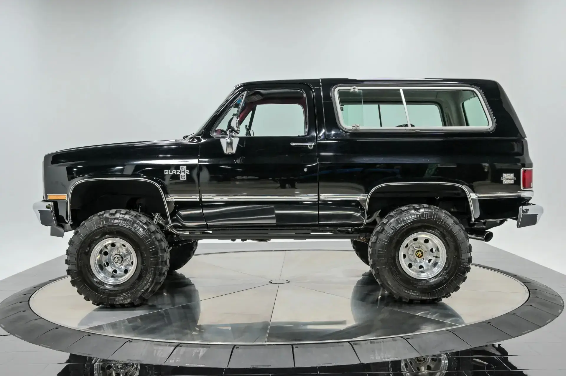 1984 Chevrolet K5 Blazer - 3