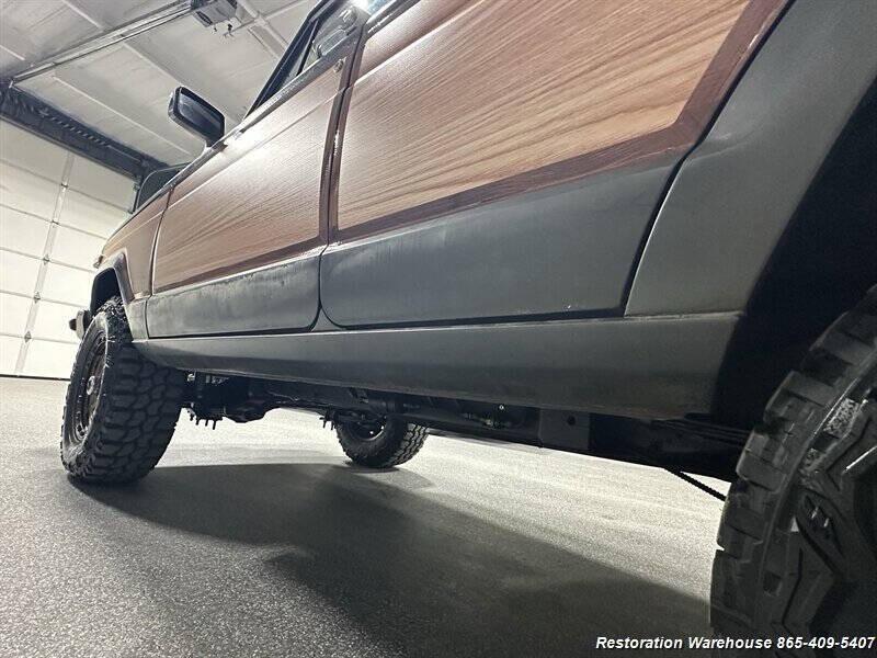 LS-Powered 1987 Jeep Grand Wagoneer