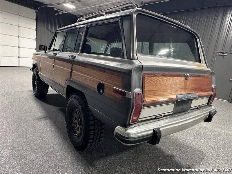 LS-Powered 1987 Jeep Grand Wagoneer - 3