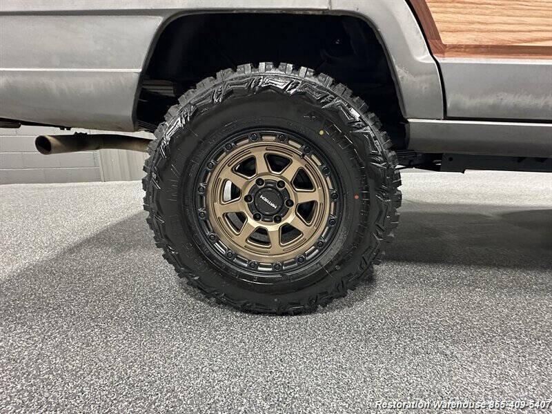 LS-Powered 1987 Jeep Grand Wagoneer