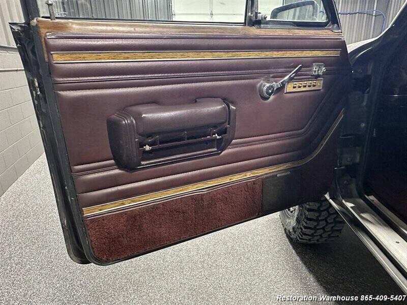 LS-Powered 1987 Jeep Grand Wagoneer