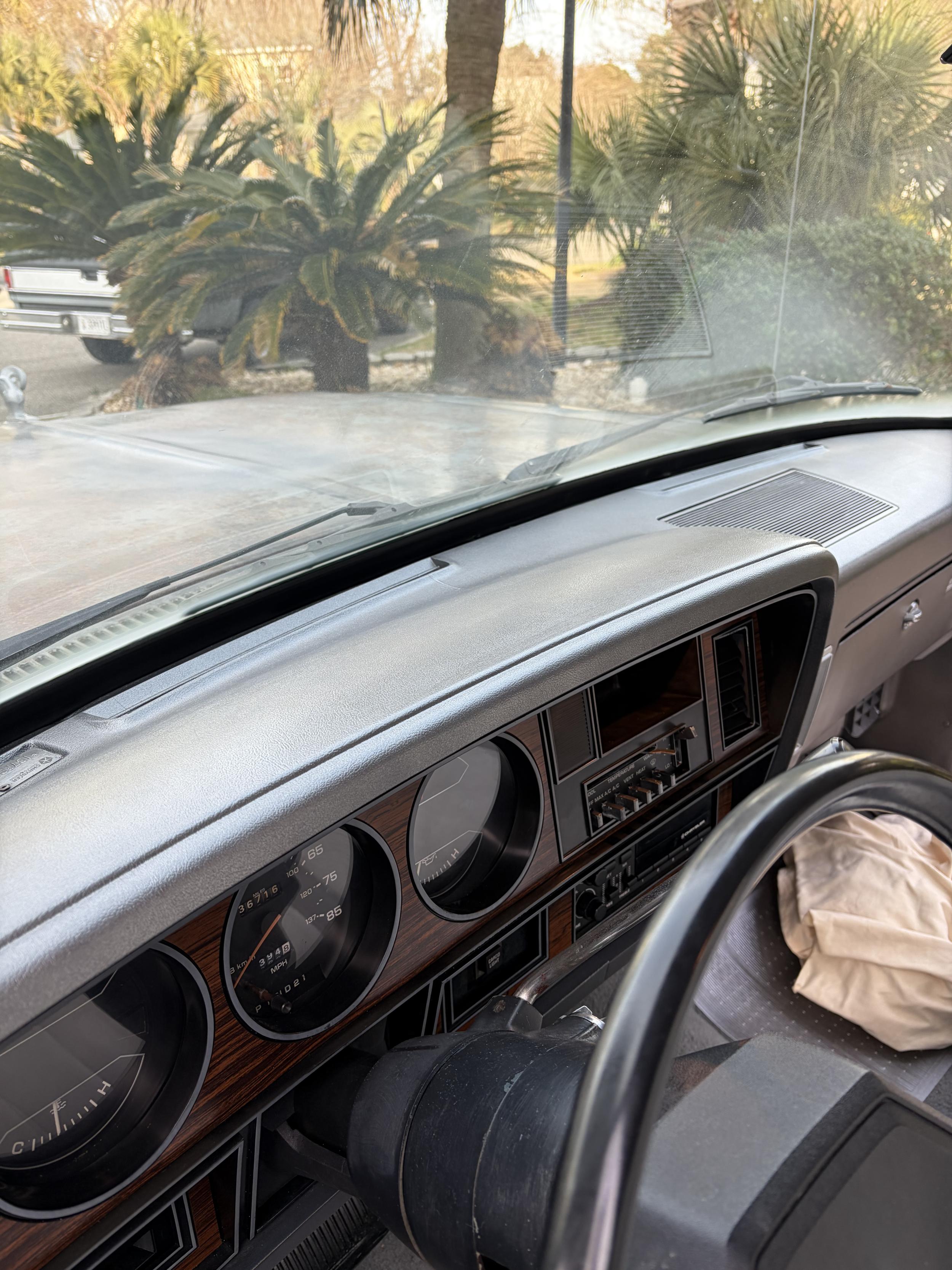 1985 Dodge D150 Royal SE Prospector