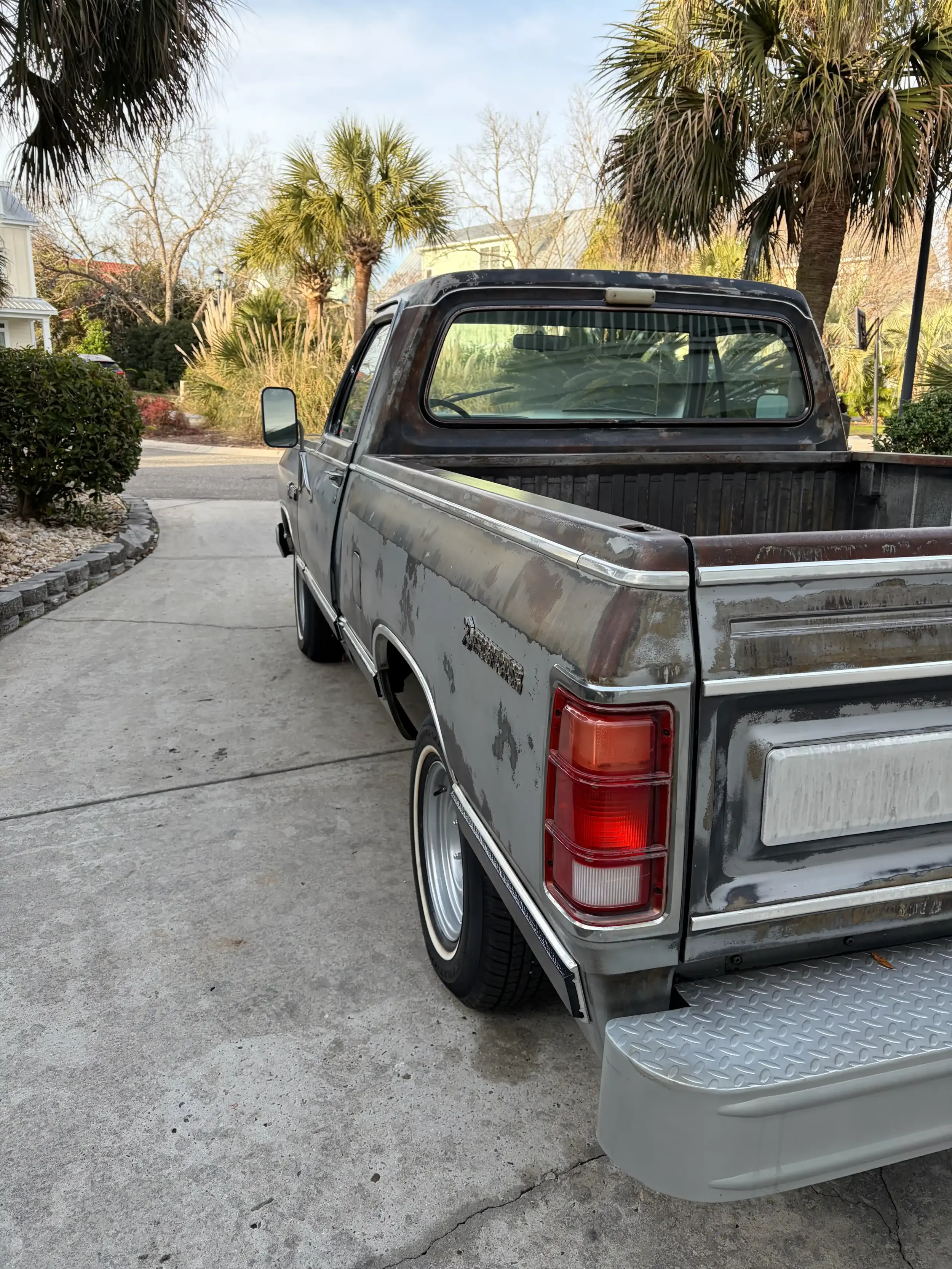 1985 Dodge D150 Royal SE Prospector - 3