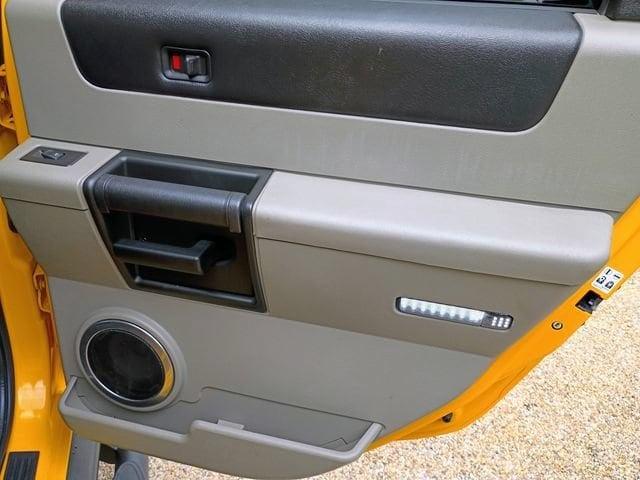 2005 HUMMER H2