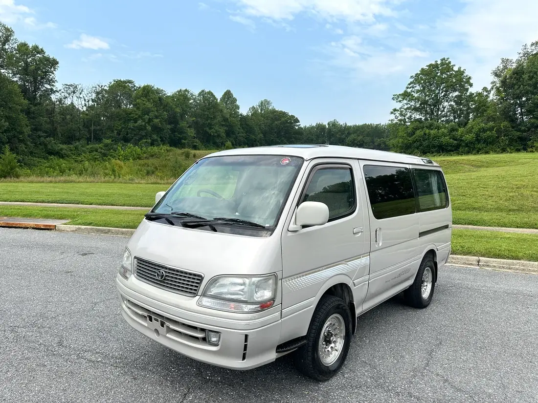 1998 Toyota HiAce Super Custom G KZH106