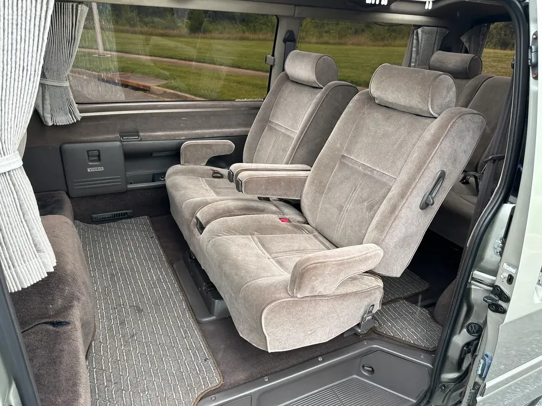 1998 Toyota HiAce Super Custom Limited