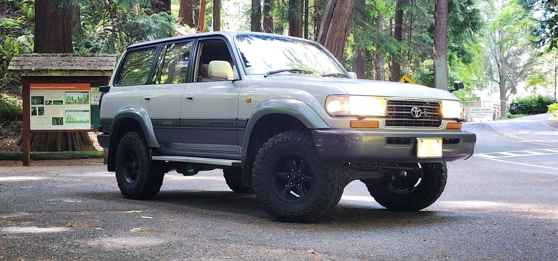  Toyota Land Cruiser
