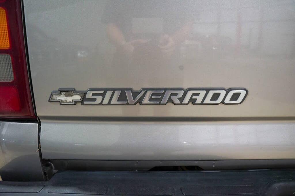 2000 Chevrolet Silverado 1500 LS