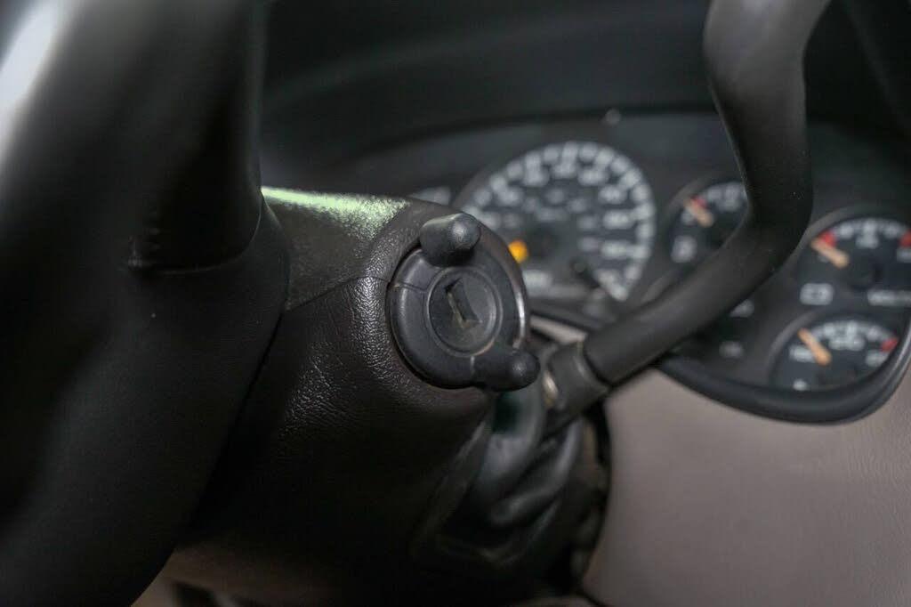 2000 Chevrolet Silverado 1500 LS
