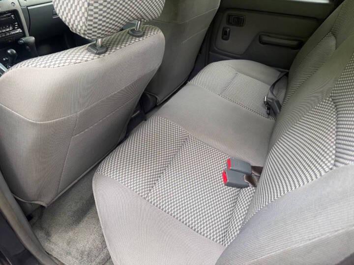 2002 Nissan Frontier SE-V6