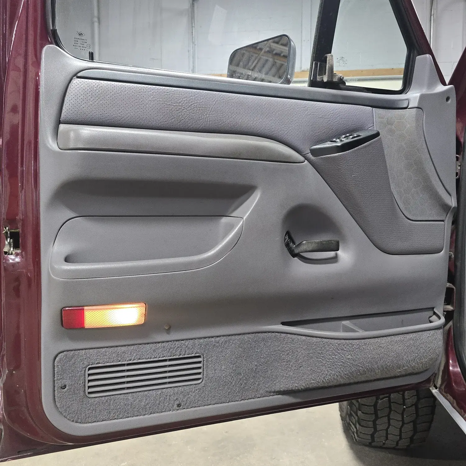 1996 Ford F-150 XLT