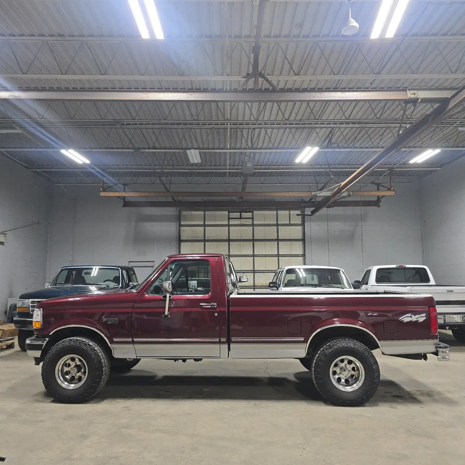 1996 Ford F-150 XLT - 2