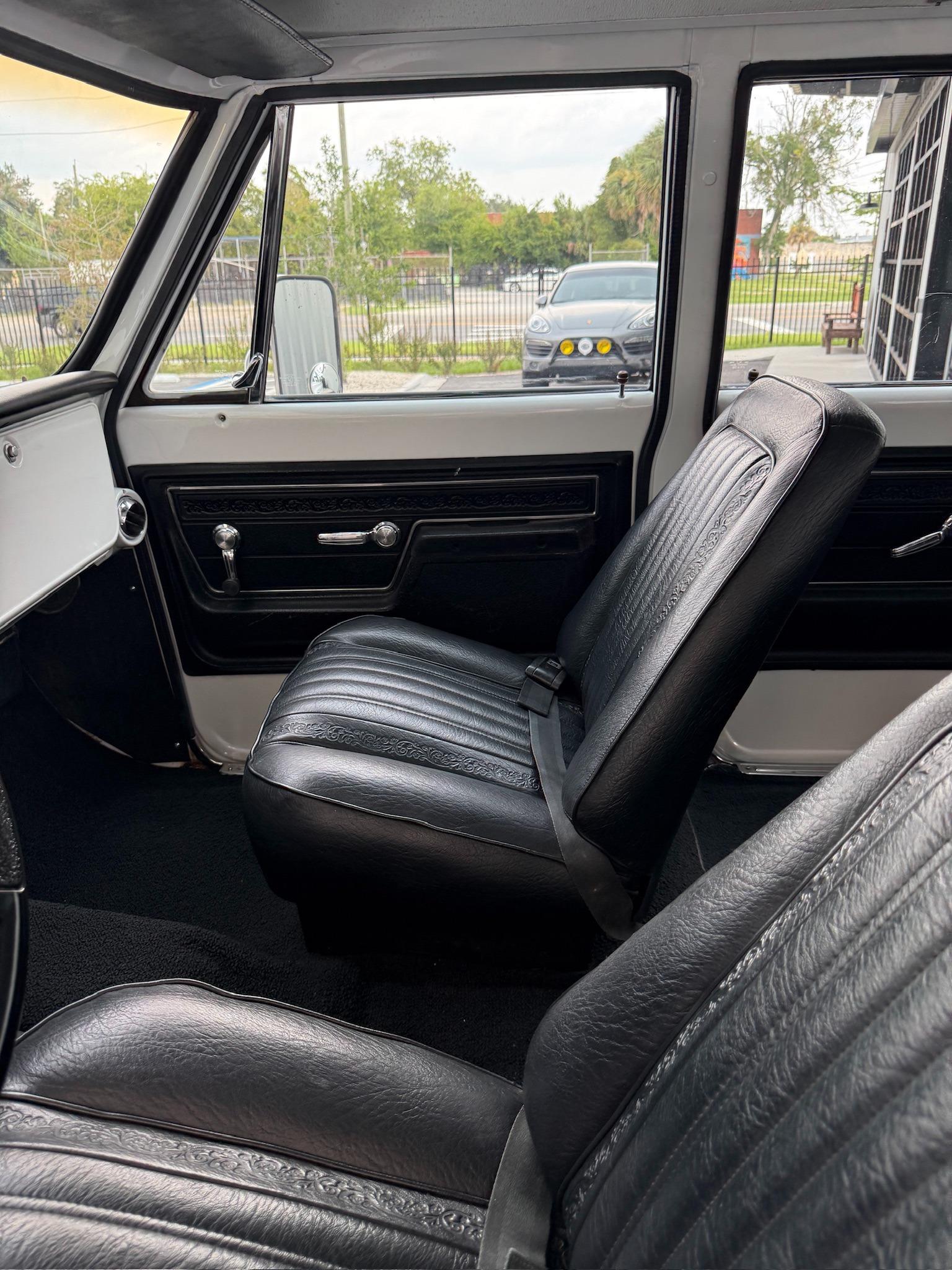 LS-Powered 1972 Chevrolet Suburban