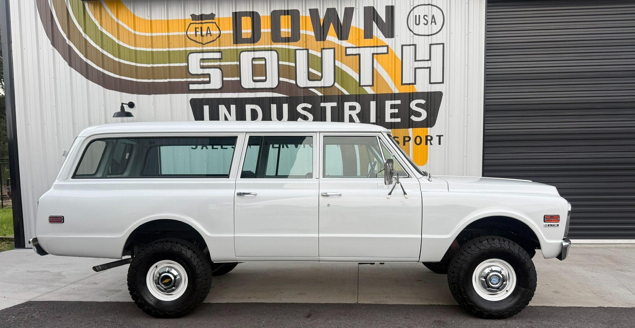 LS-Powered 1972 Chevrolet Suburban - 2