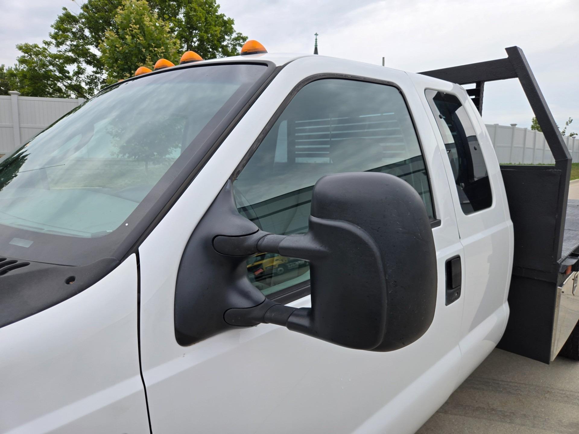 2006 Ford F-350 XLT Work Truck