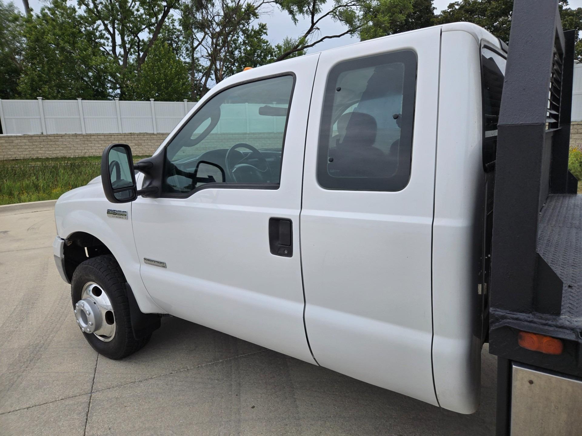 2006 Ford F-350 XLT Work Truck